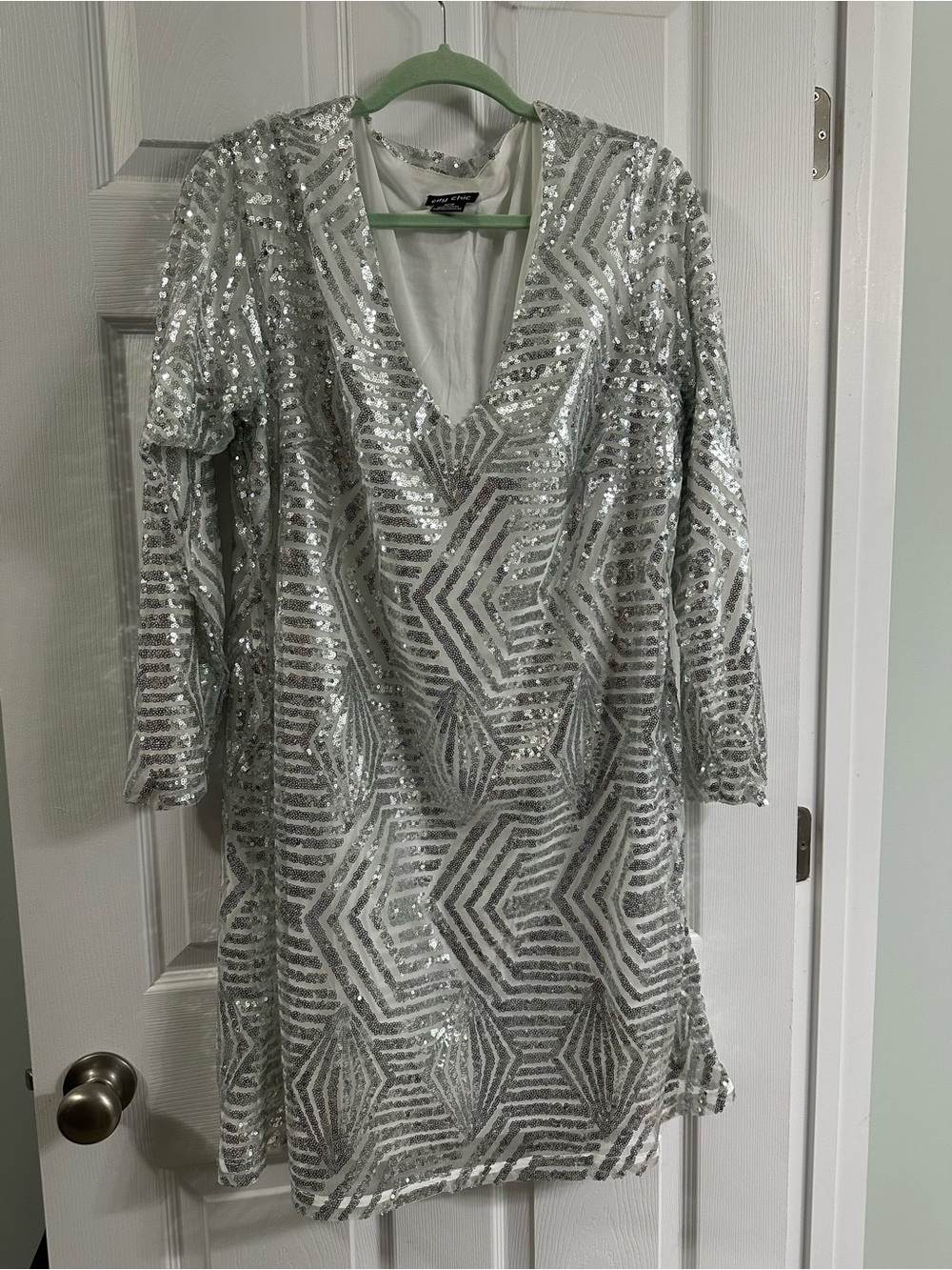 City Chic Silver Sequin Geometric V-Neck Dress 18